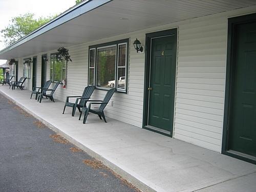 Spring Motor Inn Fort Edward Exterior foto